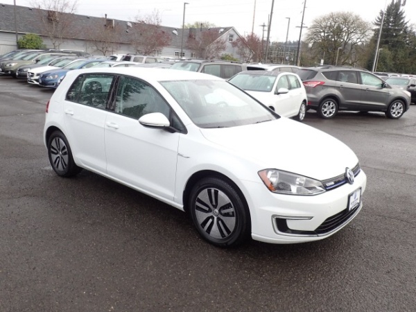 2016 Volkswagen e-Golf WVWKP7AU7GW913120