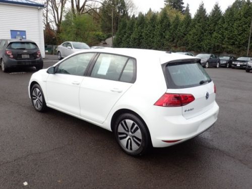 2016 Volkswagen e-Golf WVWKP7AU7GW913120