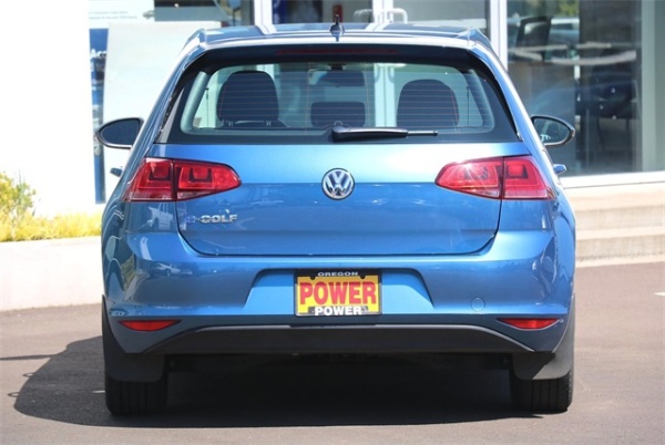 2016 Volkswagen e-Golf WVWKP7AU5GW915738