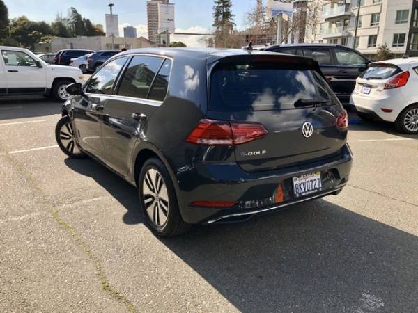 2019 Volkswagen e-Golf WVWKR7AU5KW914365