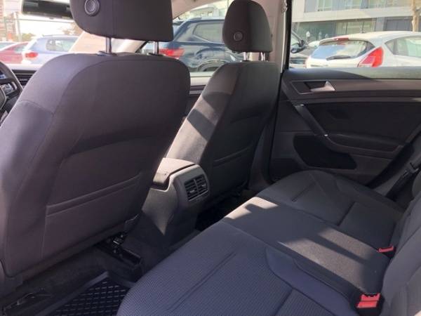 2019 Volkswagen e-Golf WVWKR7AU5KW914365