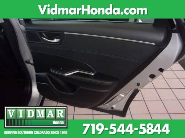 2018 Honda Clarity JHMZC5F30JC005923