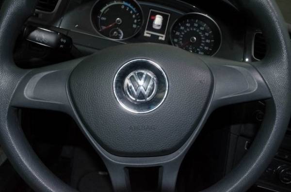 2016 Volkswagen e-Golf WVWKP7AU5GW911706