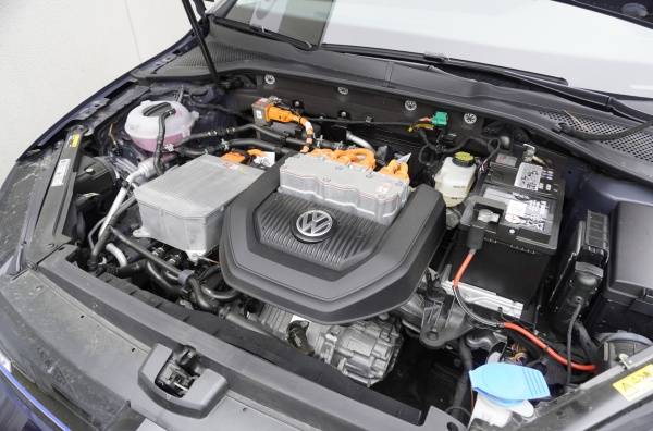 2016 Volkswagen e-Golf WVWKP7AU5GW916095