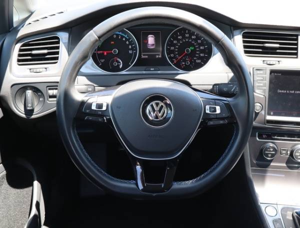 2016 Volkswagen e-Golf WVWPP7AUXGW900125