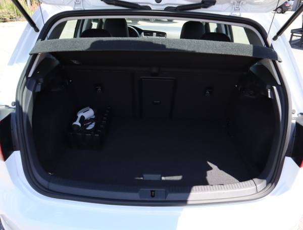2016 Volkswagen e-Golf WVWPP7AUXGW900125