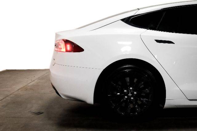 2017 Tesla Model S 5YJSA1E24HF186578