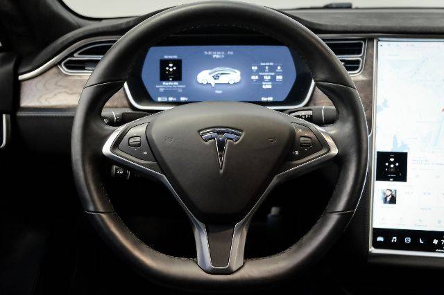 2017 Tesla Model S 5YJSA1E24HF186578