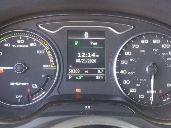 2017 Audi A3 Sportback e-tron WAUUPBFF3HA062371