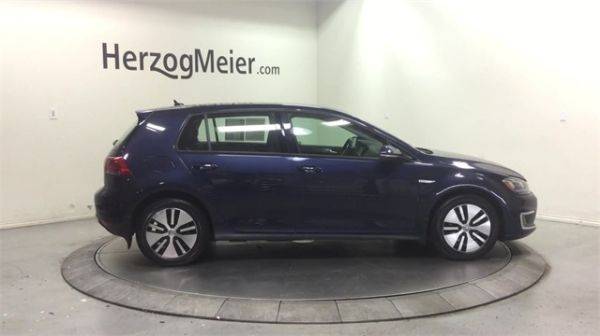 2016 Volkswagen e-Golf WVWPP7AUXGW915241