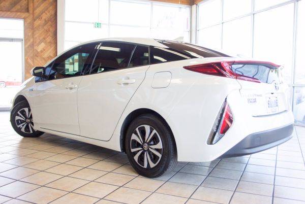 2018 Toyota Prius Prime JTDKARFP4J3075329