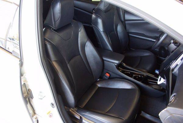 2018 Toyota Prius Prime JTDKARFP4J3075329