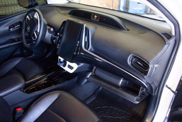 2018 Toyota Prius Prime JTDKARFP4J3075329