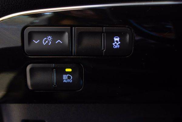 2018 Toyota Prius Prime JTDKARFP4J3075329
