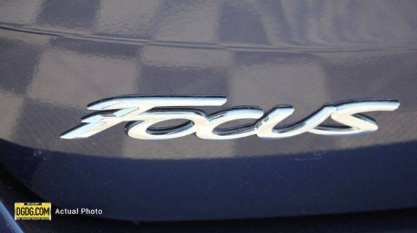 2017 Ford Focus 1FADP3R4XHL246008