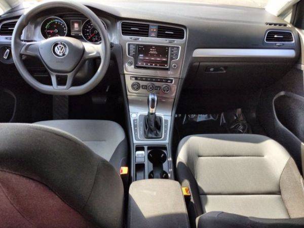 2016 Volkswagen e-Golf WVWKP7AU5GW912659