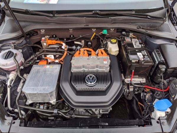 2016 Volkswagen e-Golf WVWKP7AU3GW916113