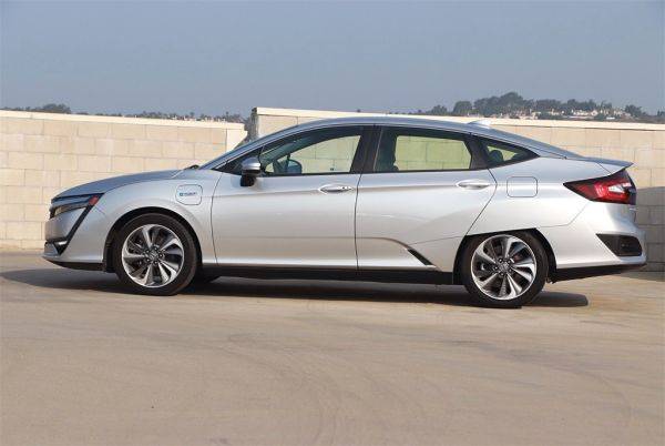 2018 Honda Clarity JHMZC5F17JC010776