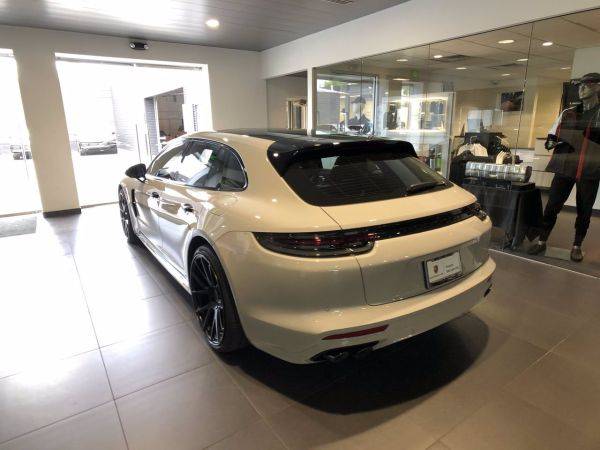 2019 Porsche Panamera WP0CH2A76KL196136