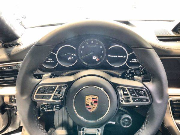 2019 Porsche Panamera WP0CH2A76KL196136