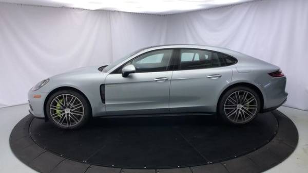 2019 Porsche Panamera WP0AE2A77KL123308