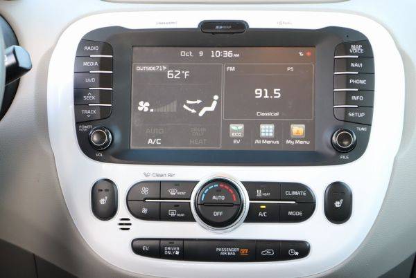 2017 Kia Soul KNDJP3AE5H7022087