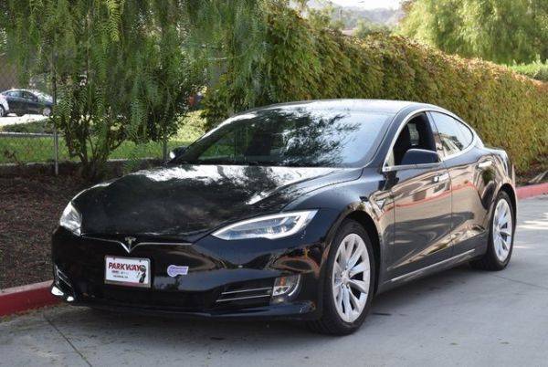 2018 Tesla Model S 5YJSA1E21JF293559