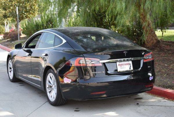 2018 Tesla Model S 5YJSA1E21JF293559