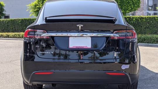 2018 Tesla Model X 5YJXCDE2XJF113450