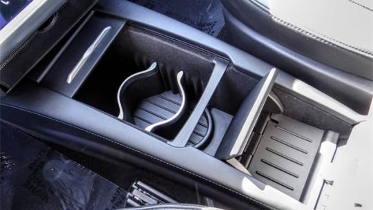 2016 Tesla Model S 5YJSA1E21GF129902
