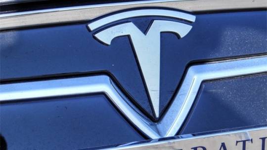 2016 Tesla Model S 5YJSA1E21GF129902