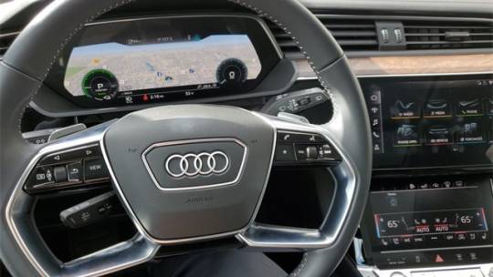 2019 Audi e-tron WA1VAAGE9KB010294