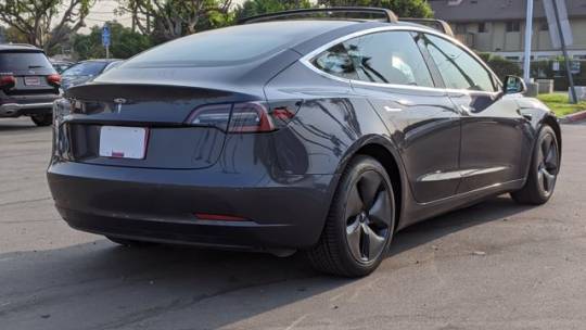 2018 Tesla Model 3 5YJ3E1EA0JF123810