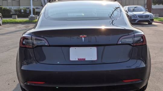 2018 Tesla Model 3 5YJ3E1EA0JF123810