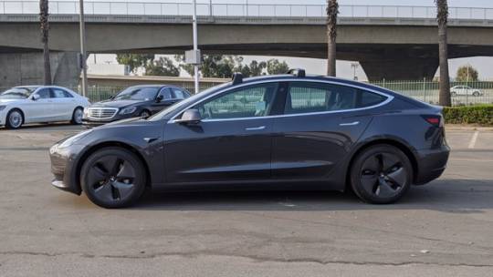 2018 Tesla Model 3 5YJ3E1EA0JF123810