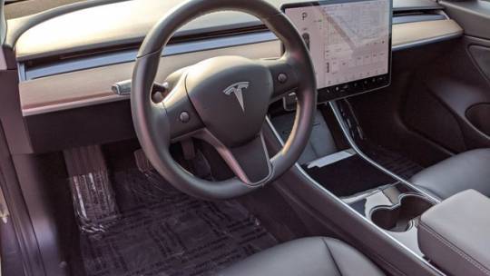 2018 Tesla Model 3 5YJ3E1EA0JF123810