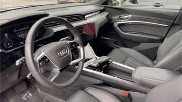 2019 Audi e-tron WA1VAAGE5KB006193