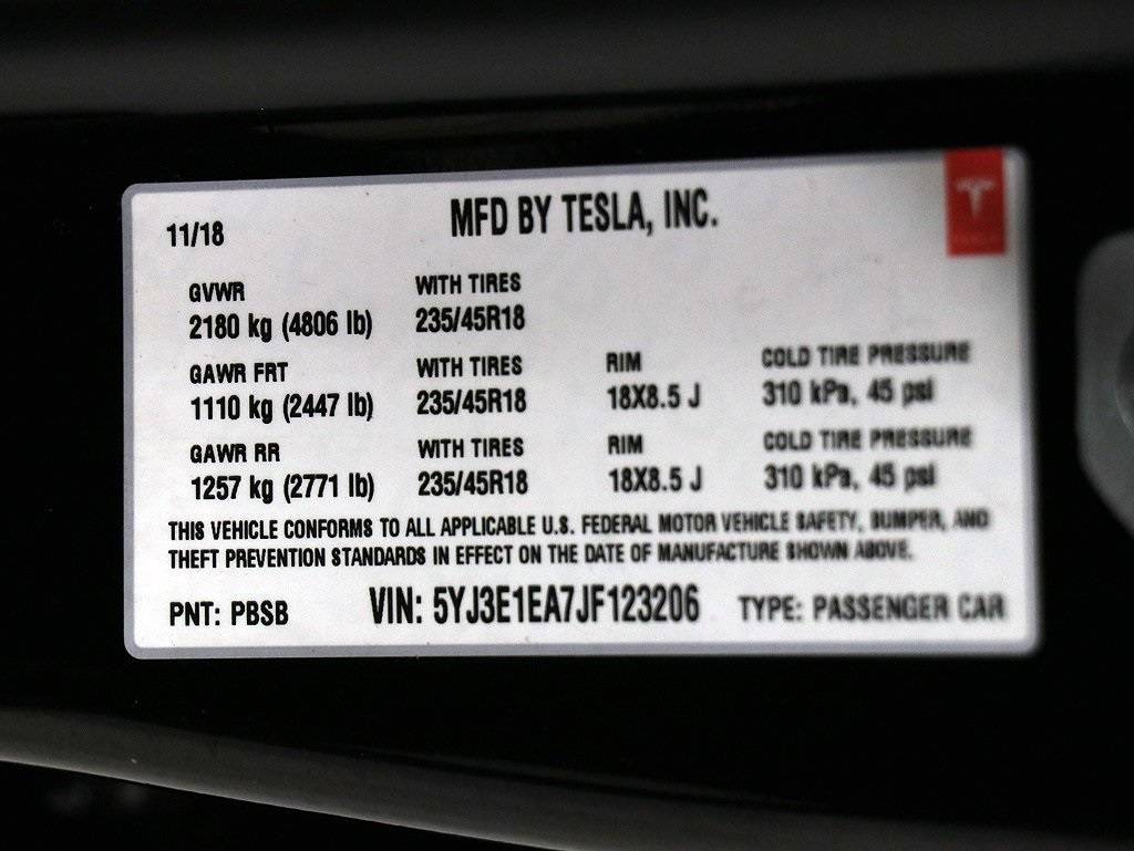 2018 Tesla Model 3 5YJ3E1EA7JF123206