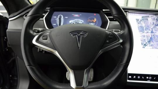 2017 Tesla Model S 5YJSA1E46HF186471