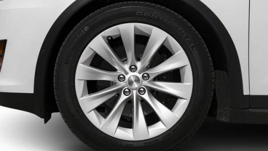2016 Tesla Model X 5YJXCBE41GF020900