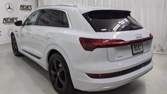 2019 Audi e-tron WA1VAAGE1KB019930