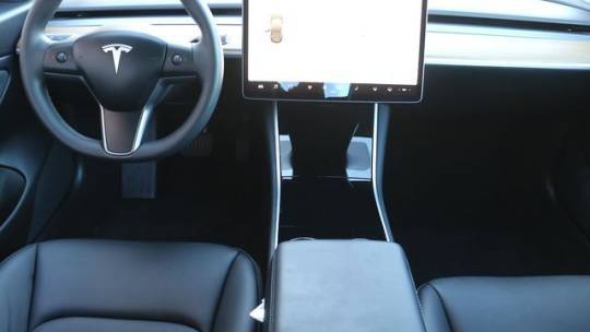 2019 Tesla Model 3 5YJ3E1EA1KF424605