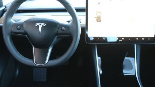 2019 Tesla Model 3 5YJ3E1EA1KF424605