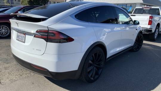 2020 Tesla Model X 5YJXCBE42LF281172