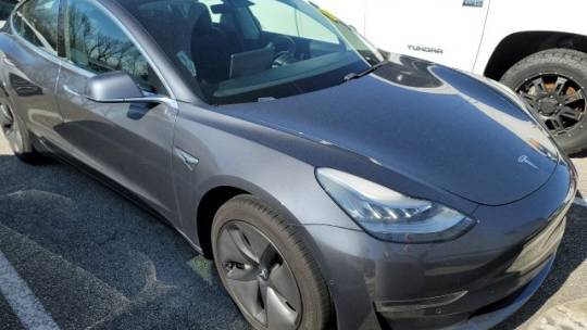 2018 Tesla Model 3 5YJ3E1EB1JF104109