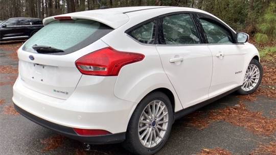 2015 Ford Focus 1FADP3R47FL227199