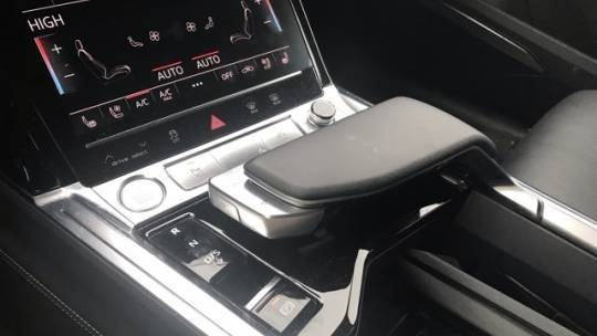 2019 Audi e-tron WA1VABGE9KB017641
