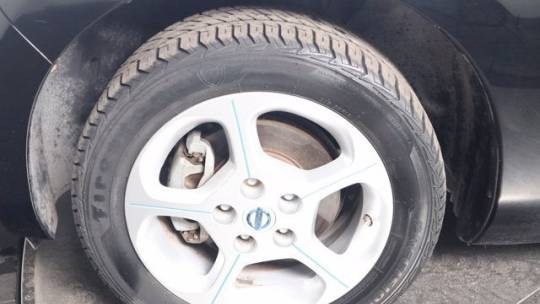 2011 Nissan LEAF JN1AZ0CP3BT000372