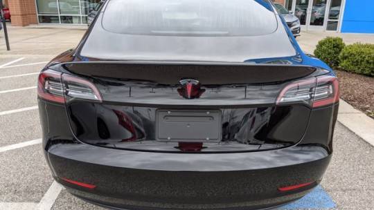 2019 Tesla Model 3 5YJ3E1EA3KF300528