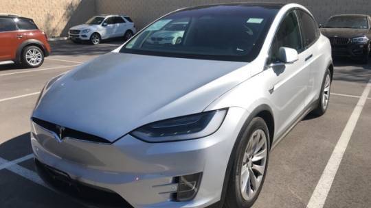 2018 Tesla Model X 5YJXCBE20JF112327